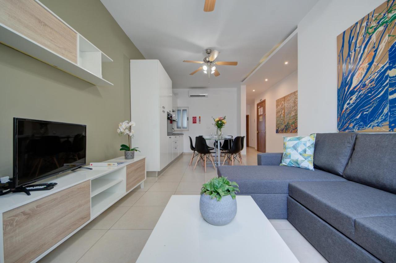 Azure Haven - Gzira Apartments And Penthouse By Shortletsmalta Buitenkant foto