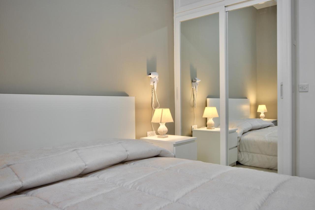 Azure Haven - Gzira Apartments And Penthouse By Shortletsmalta Buitenkant foto