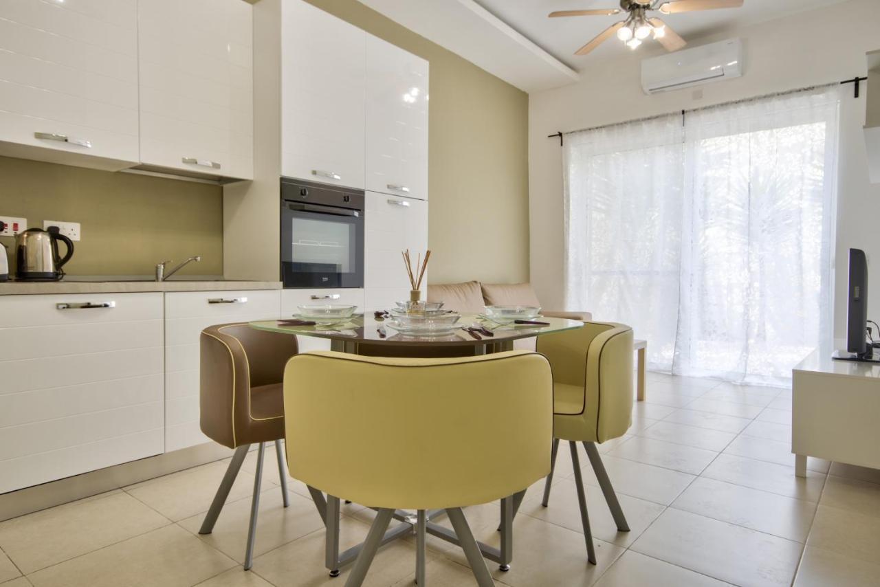 Azure Haven - Gzira Apartments And Penthouse By Shortletsmalta Buitenkant foto