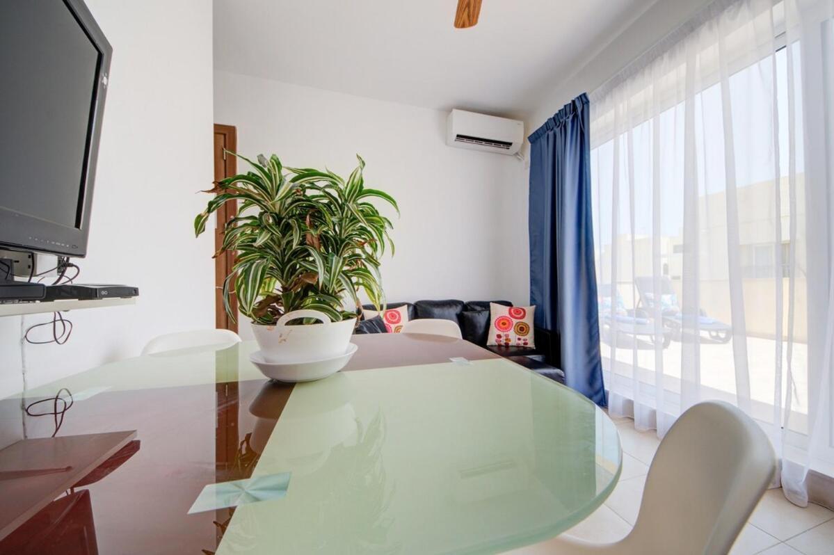 Azure Haven - Gzira Apartments And Penthouse By Shortletsmalta Kamer foto